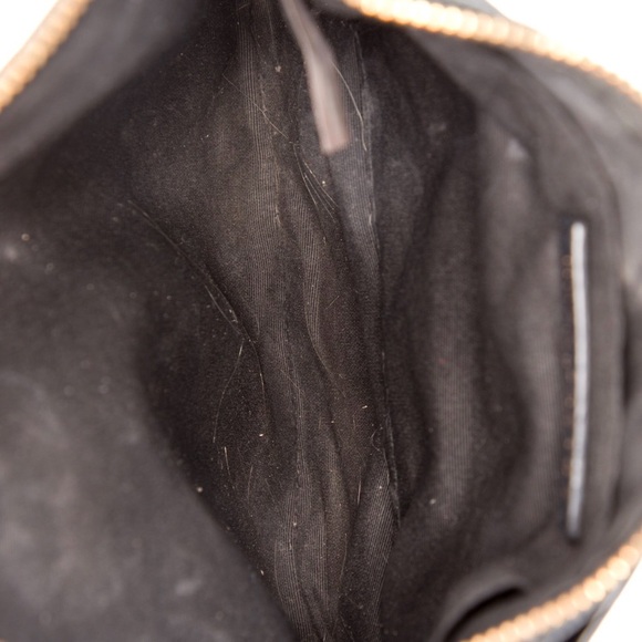 Marc Jacobs
Leather Messenger Bag - Picture 4 of 6